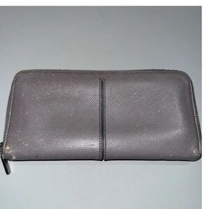 Tod's Gray All-Around Zippy Leather Wallet